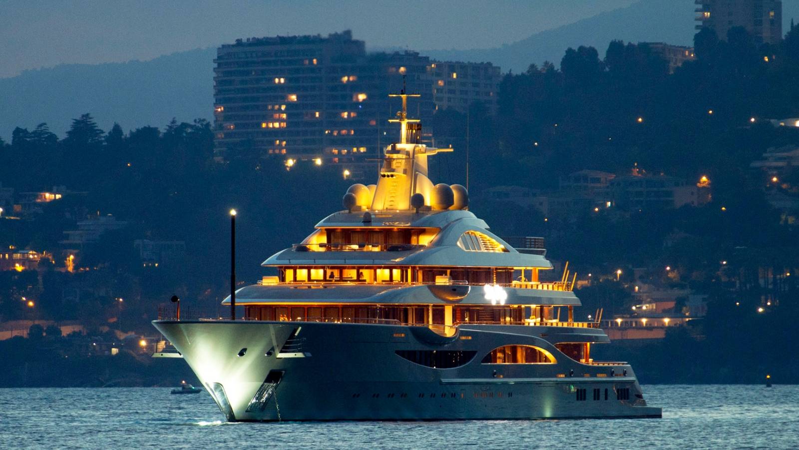 Miami Overnight Yacht Stays 1 %Miami Yacht Rentals%