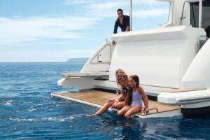 Miami Yacht Rentals 🛥️ 300+ Charters de Lujo en Miami 10 %MAlquiler de yates en Miami%