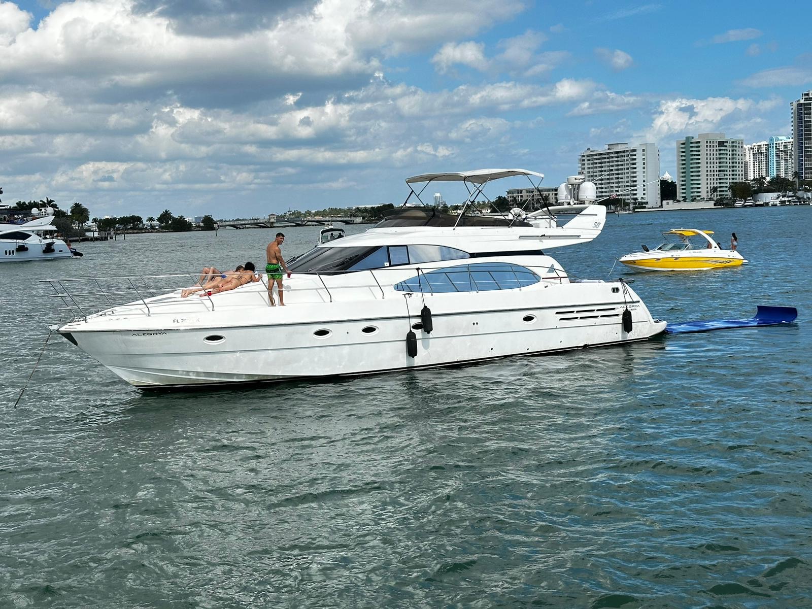 Miami Yacht Rentals 12 60ft Viking Princess