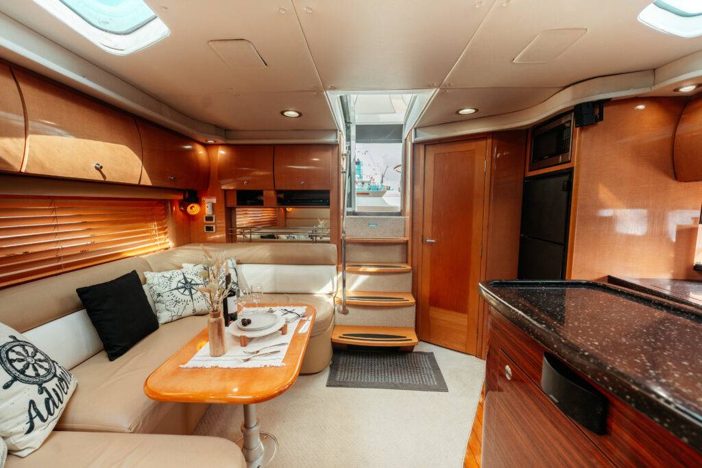 50ft Four Winns Alquiler de Yates Miami 🌊 | Exclusivo Carta Aventura de $900 12 %MAlquiler de yates en Miami%