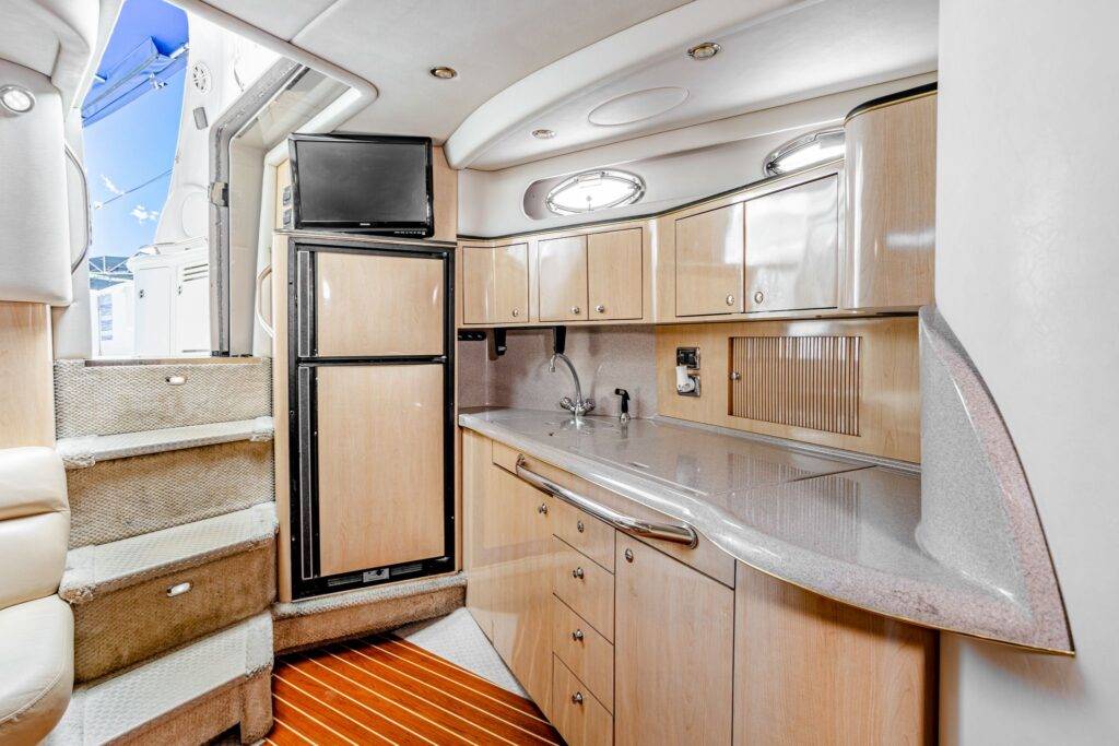 45ft Sea Ray Sundancer Alquiler de Yates Miami 🌅 | Exclusivo Carta Aventura de $750 12 %MAlquiler de yates en Miami%