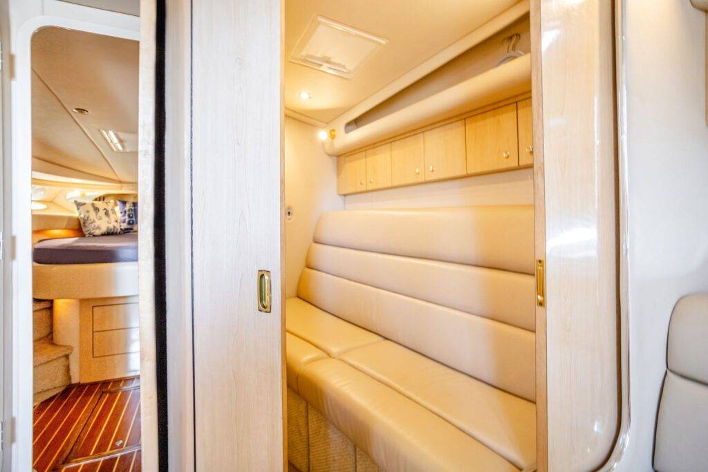 45ft Sea Ray Sundancer Alquiler de Yates Miami 🌅 | Exclusivo Carta Aventura de $750 7 %MAlquiler de yates en Miami%