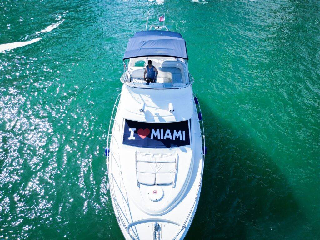 %MAlquiler de yates en Miami%
