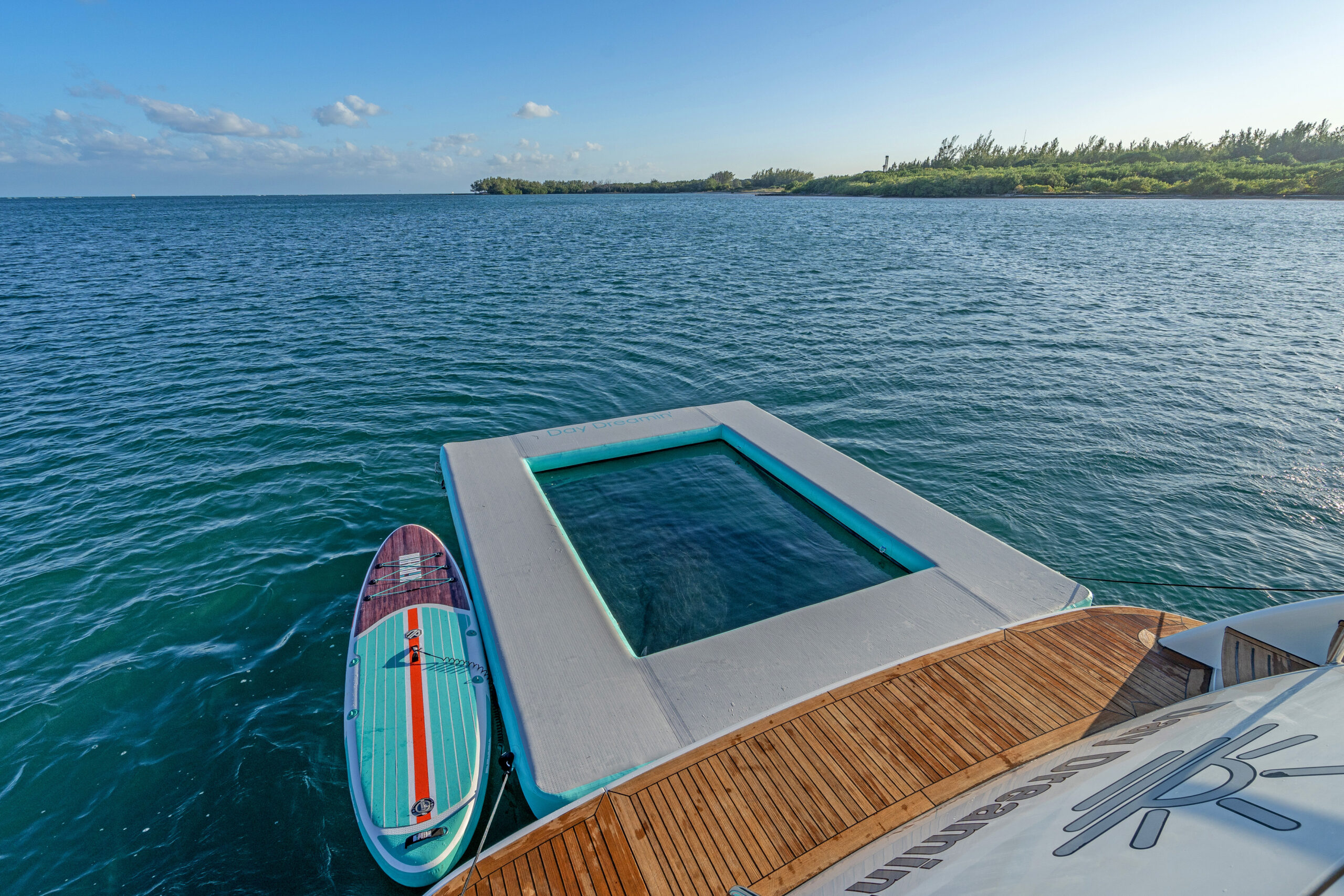 Azimut 90ft Yacht | Miami 12 %Miami Yacht Rentals%