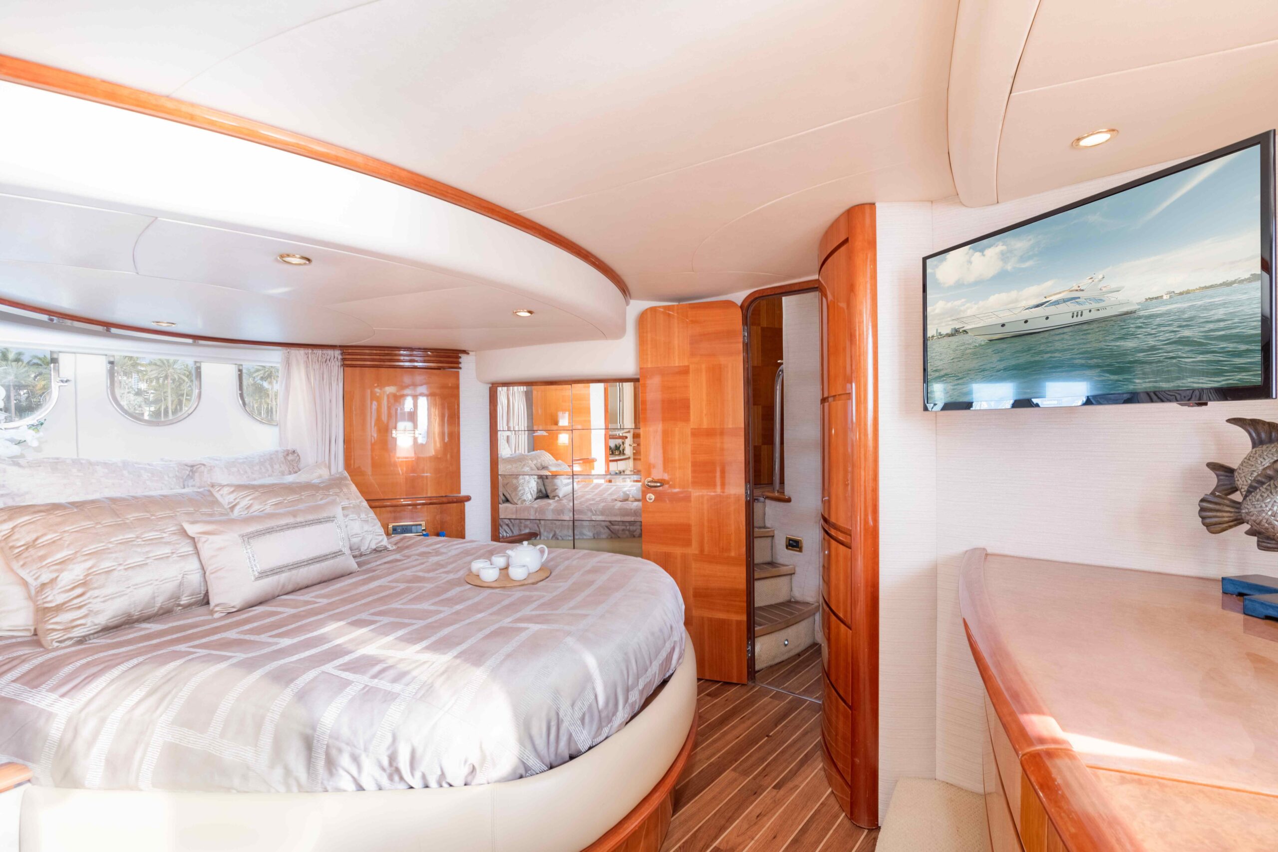 Azimut 62ft Yacht Allegra | Miami 29 %Miami Yacht Rentals%