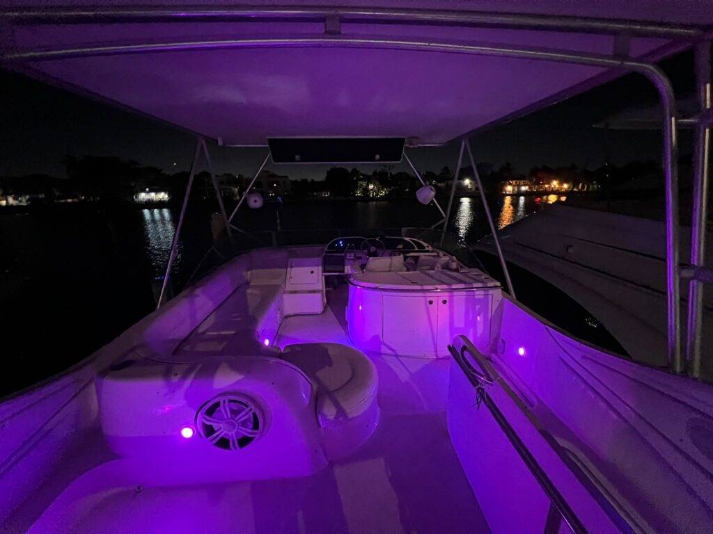 50ft Maxum Yacht Rental Miami 🥂 | Exclusive Charter Adventure from $900 9 %Miami Yacht Rentals%