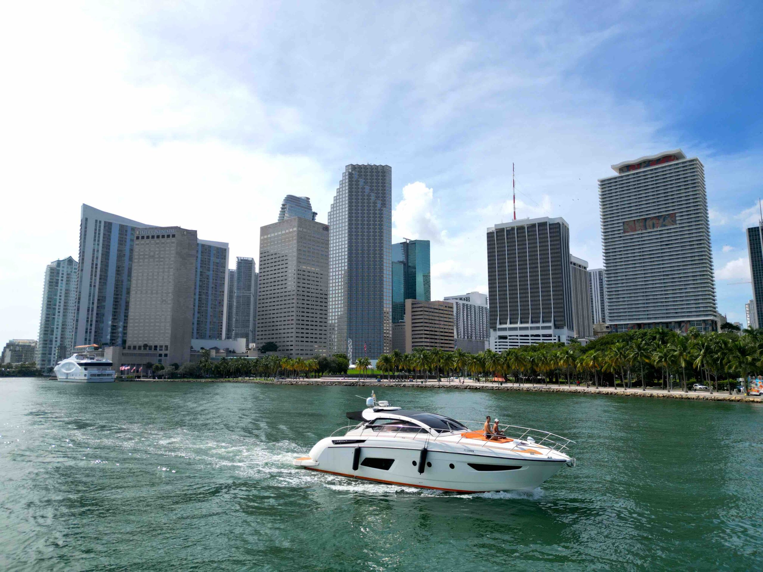 Azimut 53ft Atlantis | Miami 14 %Miami Yacht Rentals%