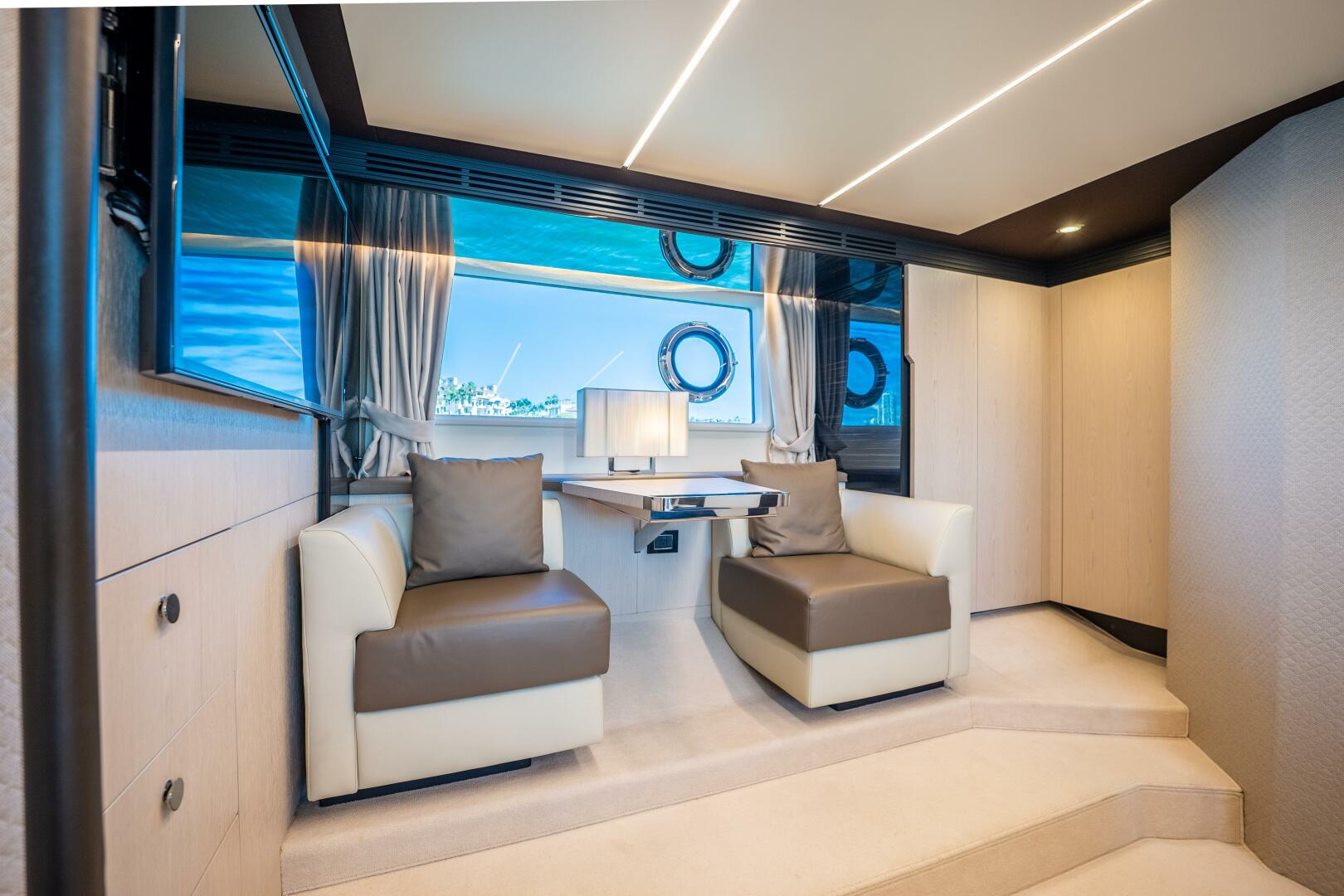 Azimut 55ft Yacht | Miami 22 %Miami Yacht Rentals%