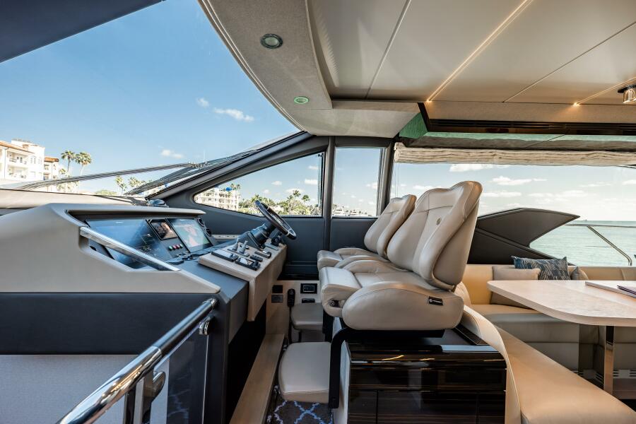 Azimut 55ft Yacht | Miami 26 %Miami Yacht Rentals%