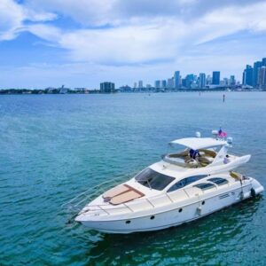 53ft Azimut Atlantis Alquiler de Yates Miami 🛥️ | Sporty Luxury Yacht Charter from $999