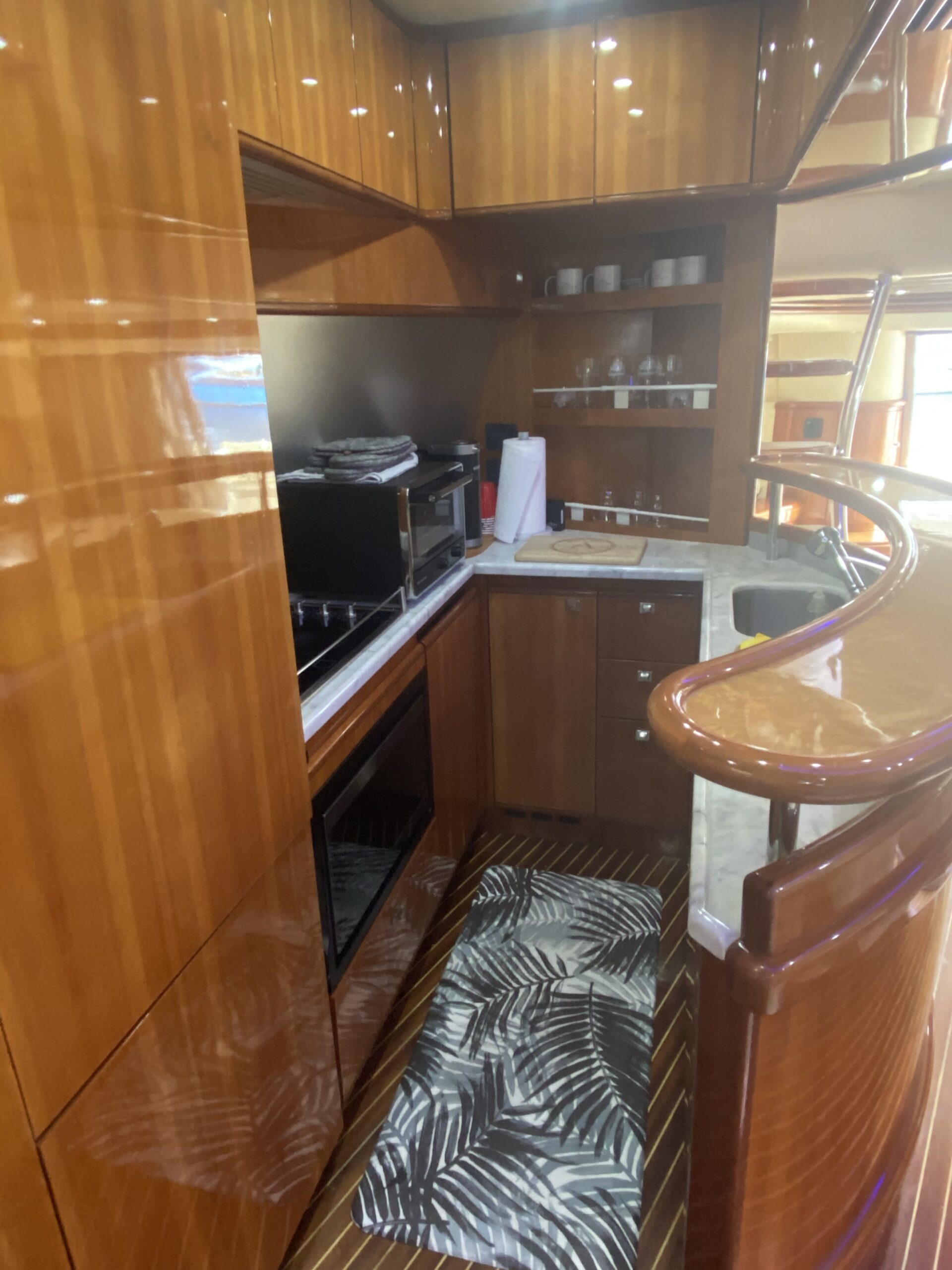 70ft Azimut ~ Finesse | Miami 13 %Miami Yacht Rentals%