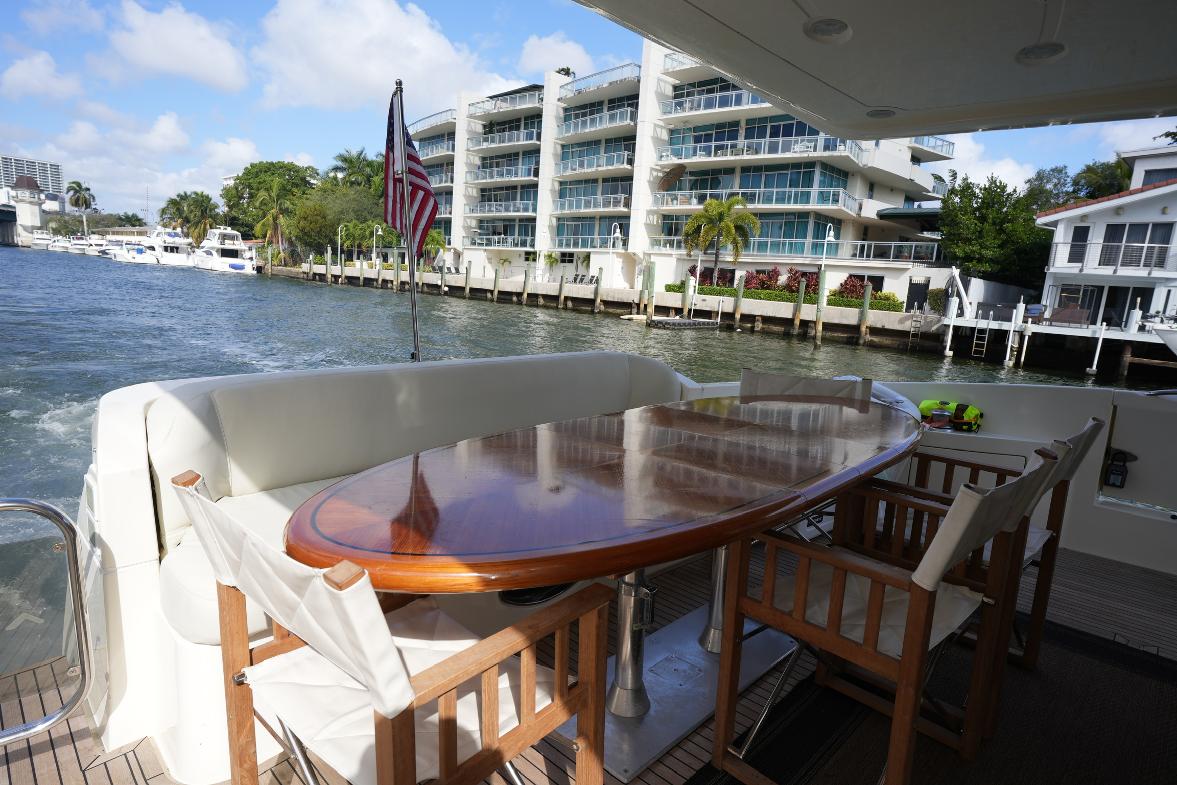 70ft Azimut ~ Finesse | Miami 11 %Miami Yacht Rentals%