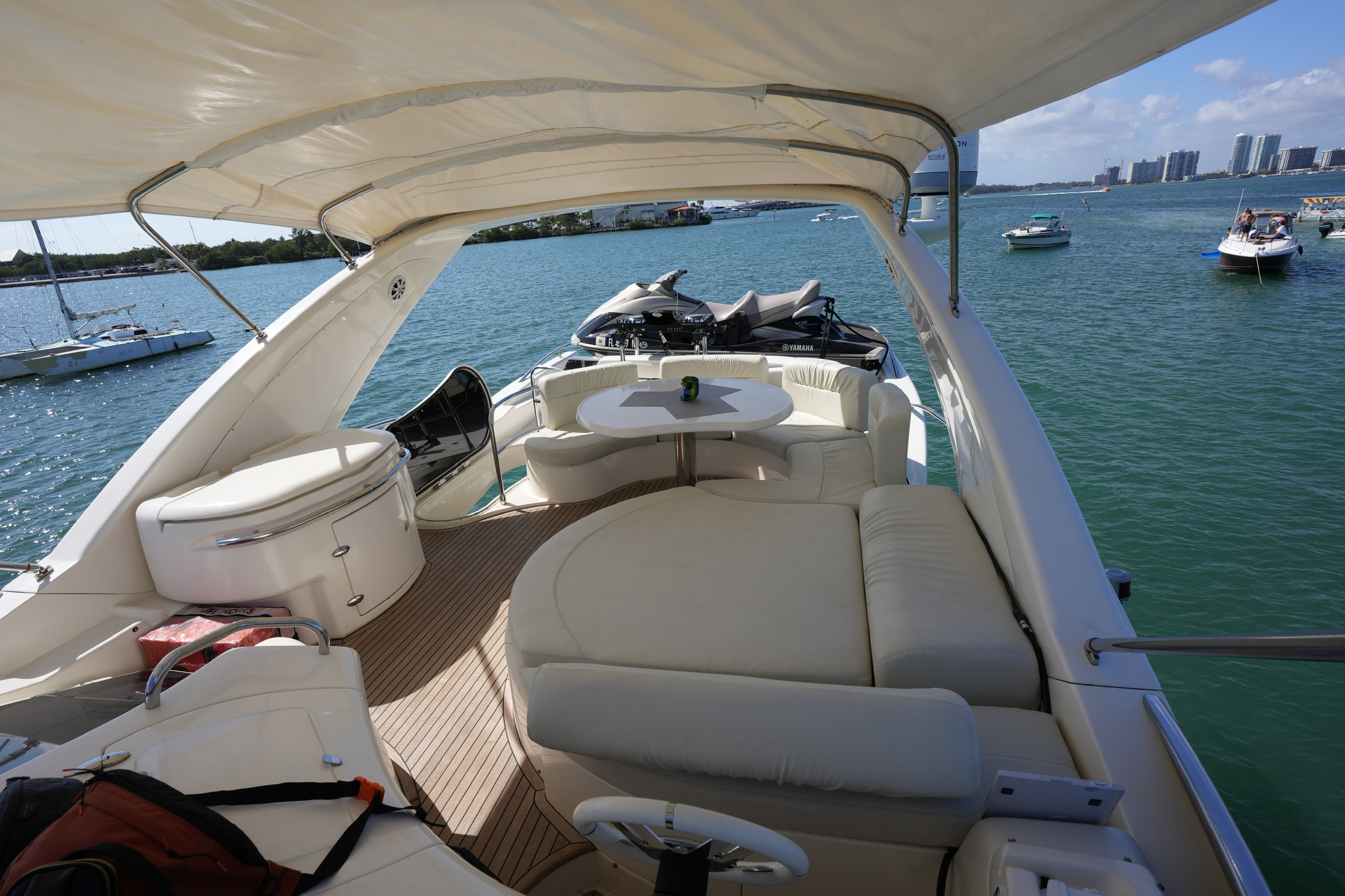 70ft Azimut ~ Finesse | Miami 9 %Miami Yacht Rentals%