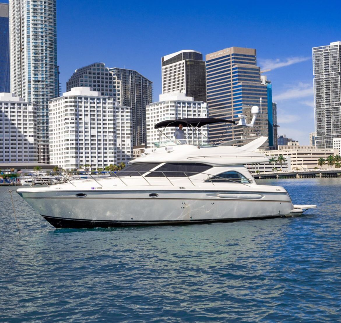 Maxum 50ft | Miami Yacht Rental $1200 + 1 Hour Free 1 %Miami Yacht Rentals%