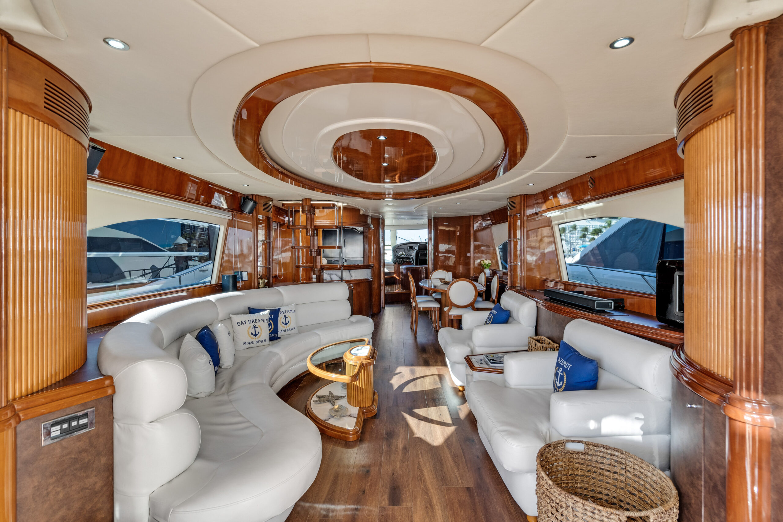 Azimut 90ft Yacht | Miami 42 %Miami Yacht Rentals%