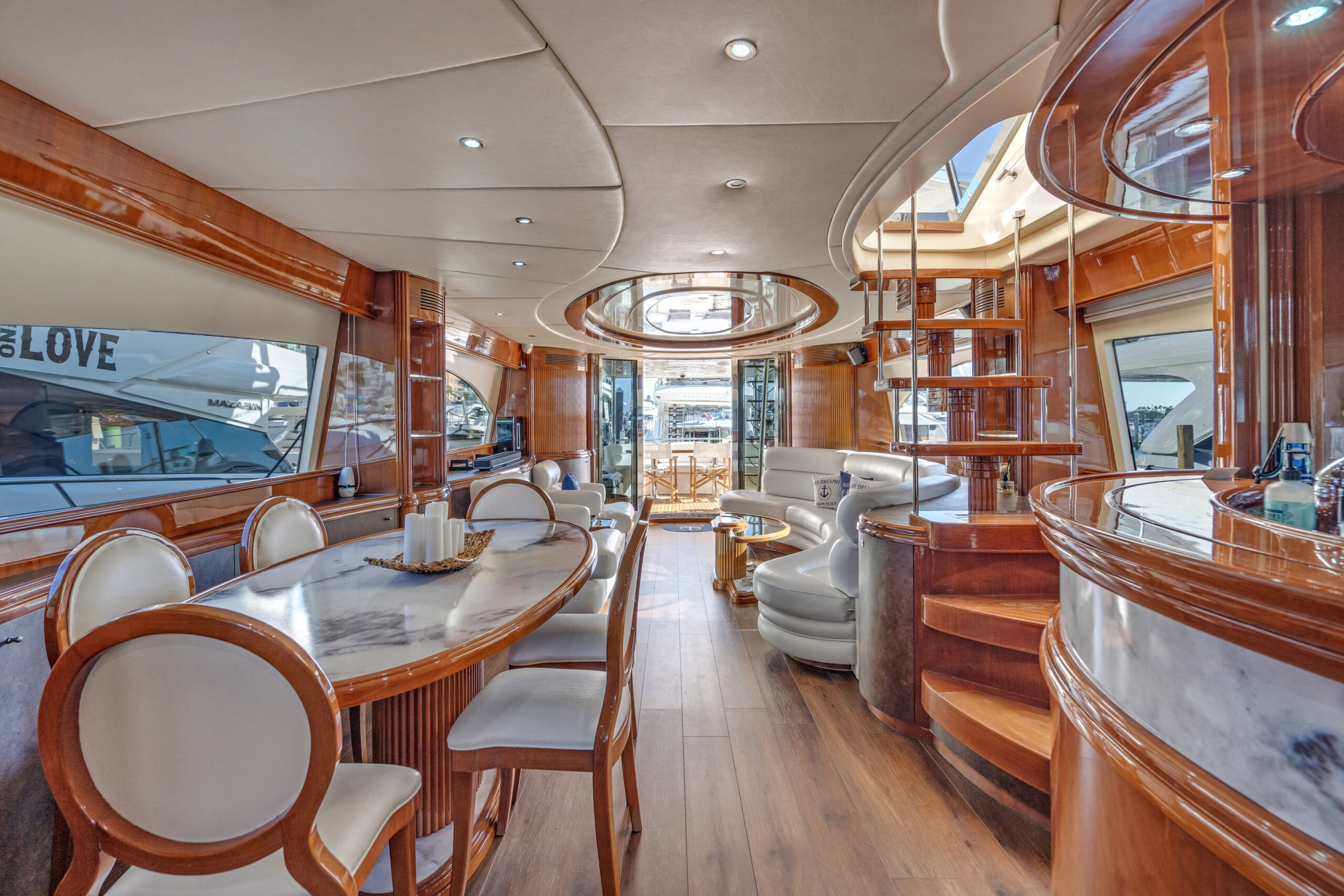 Azimut 90ft Yacht | Miami 38 %Miami Yacht Rentals%
