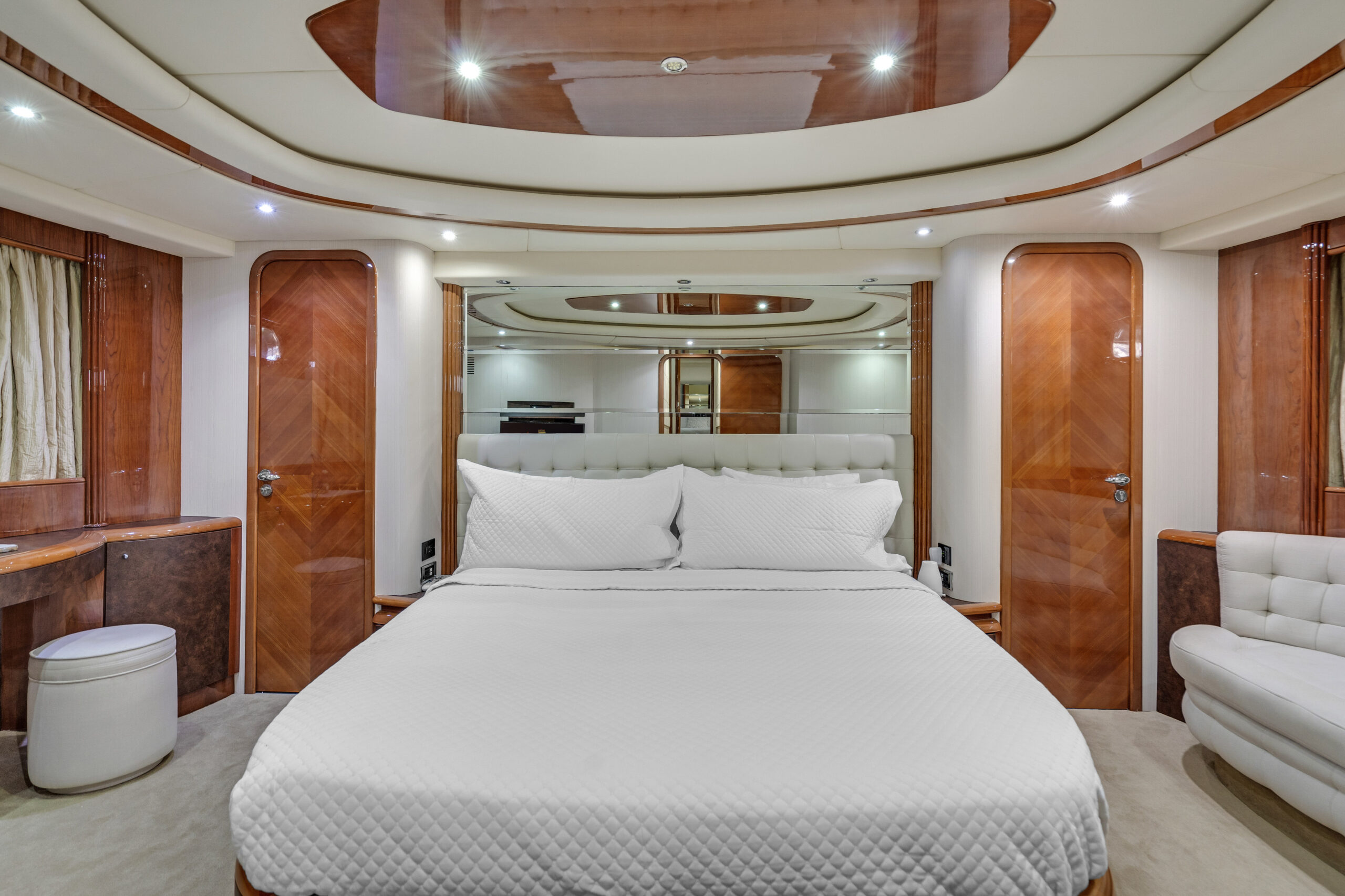 Azimut 90ft Yacht | Miami 37 %Miami Yacht Rentals%