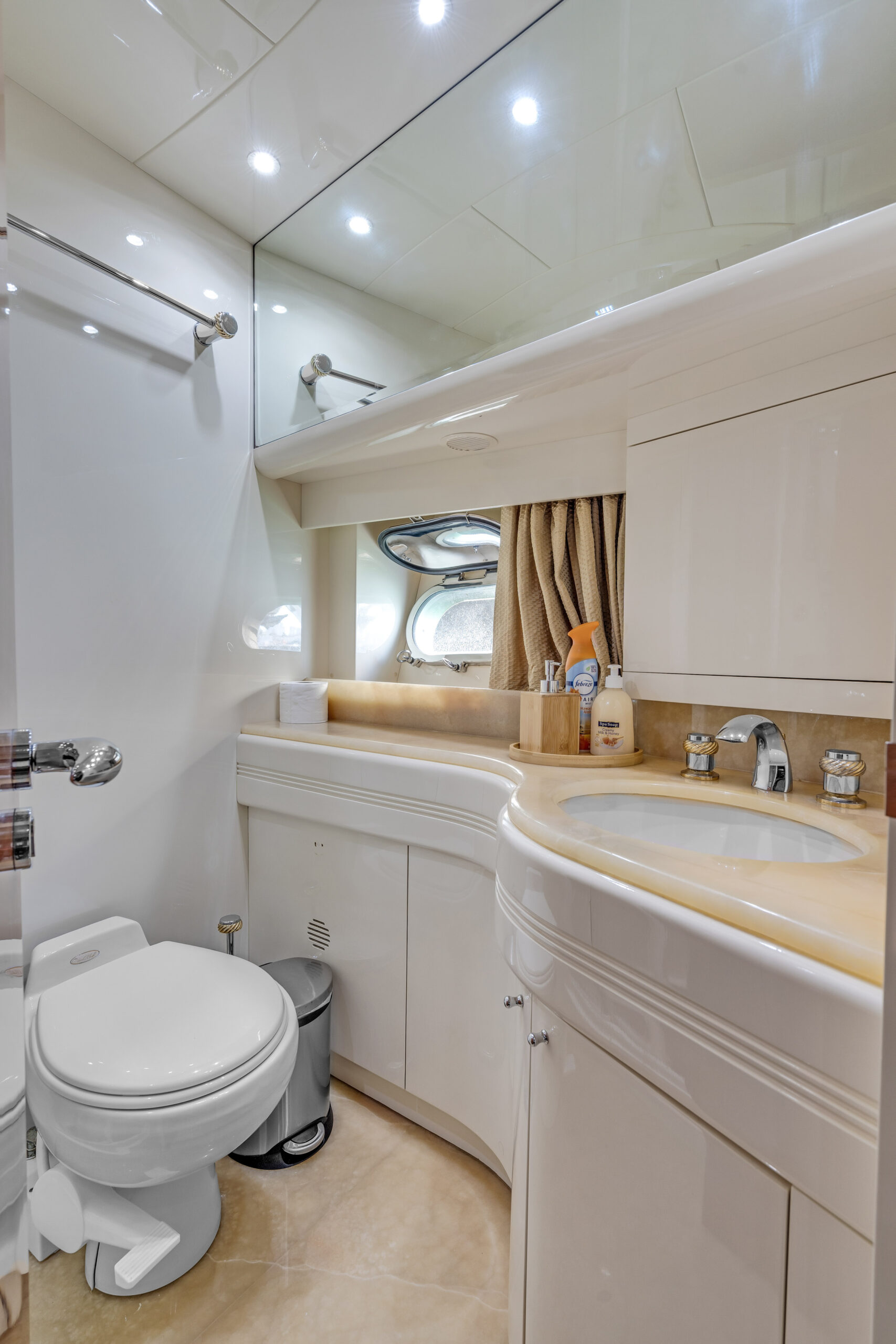 Azimut 90ft Yacht | Miami 45 %Miami Yacht Rentals%