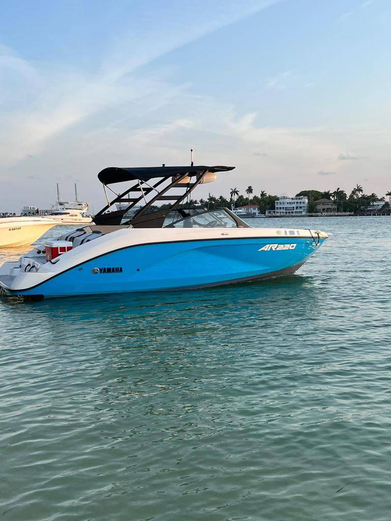 %Miami Yacht Rentals%