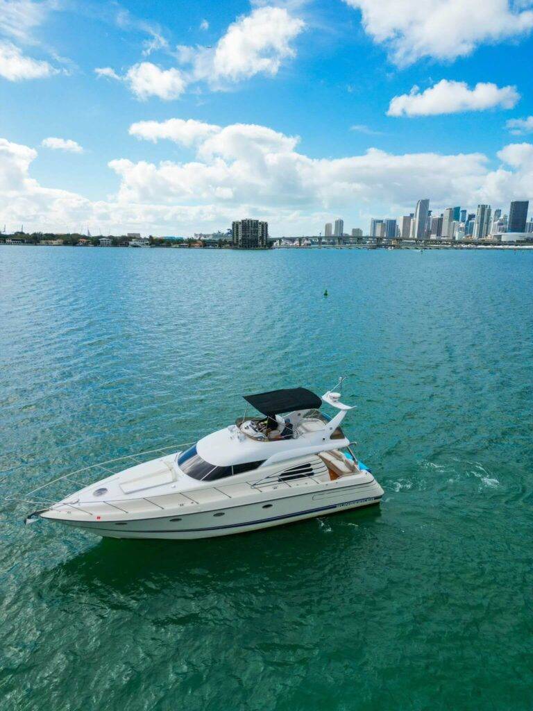 %MAlquiler de yates en Miami%