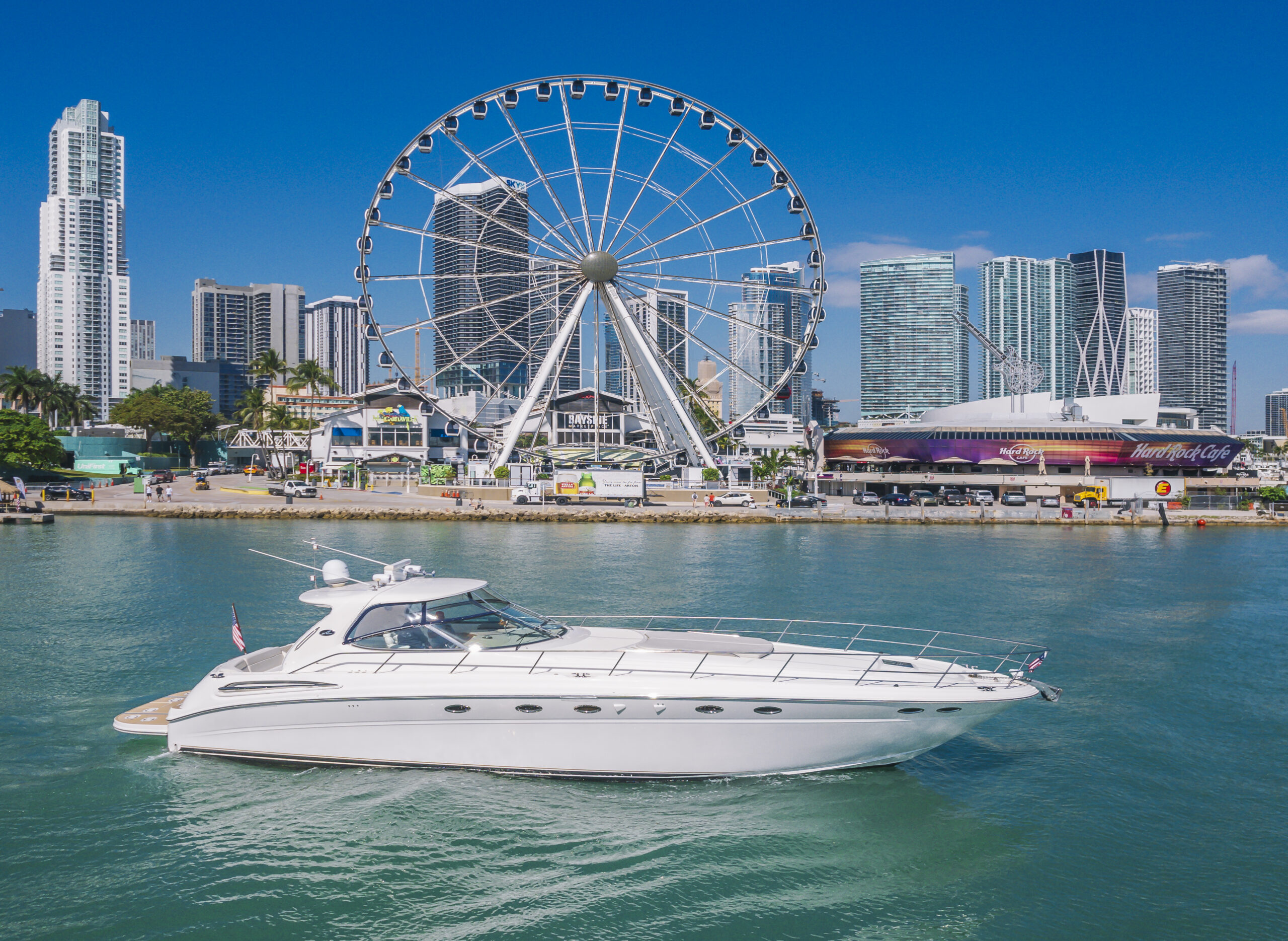 58ft Sea Ray Sundancer | Miami Yacht Rental 1 %Miami Yacht Rentals%