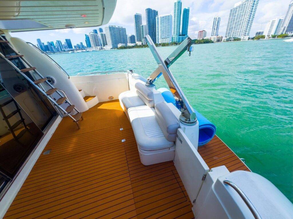 %MAlquiler de yates en Miami%