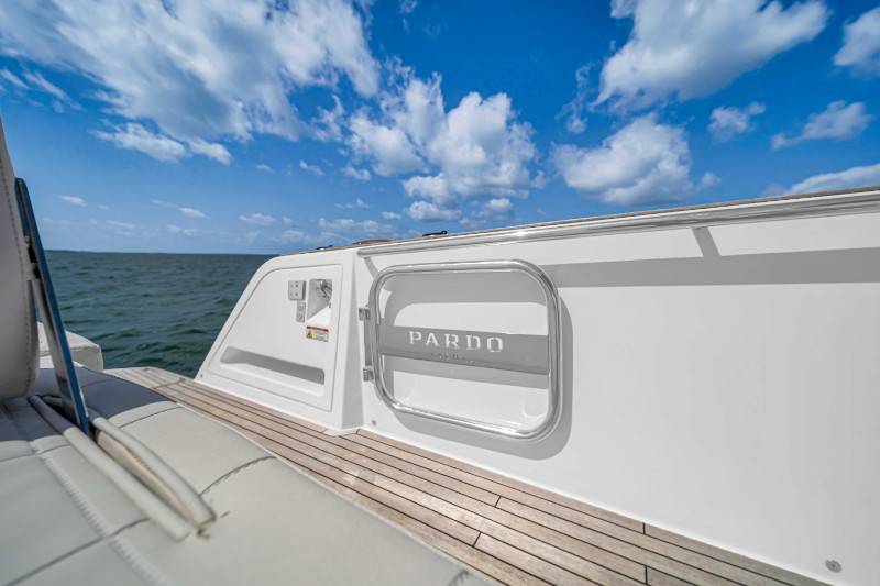 43ft Pardo “Bramante” Yacht Rental Miami ✨ | Exclusive Luxury Charter 8 %Miami Yacht Rentals%