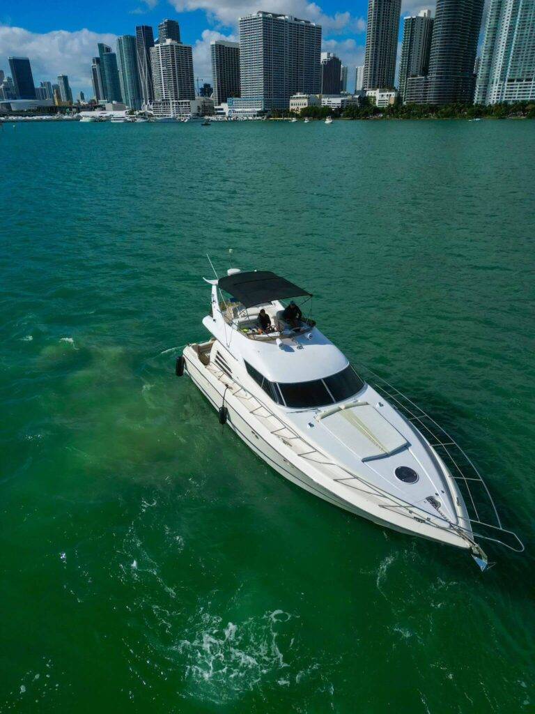 %MAlquiler de yates en Miami%