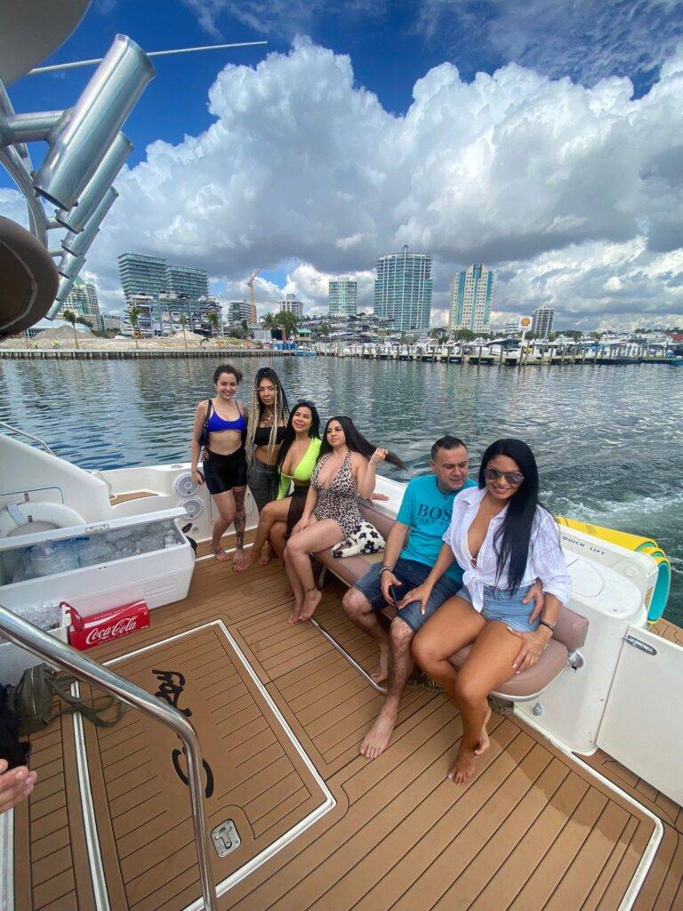 50ft Flybridge “Mundomo” Yacht Rental Miami 🌙 | Party & Event Charter 4 %Miami Yacht Rentals%