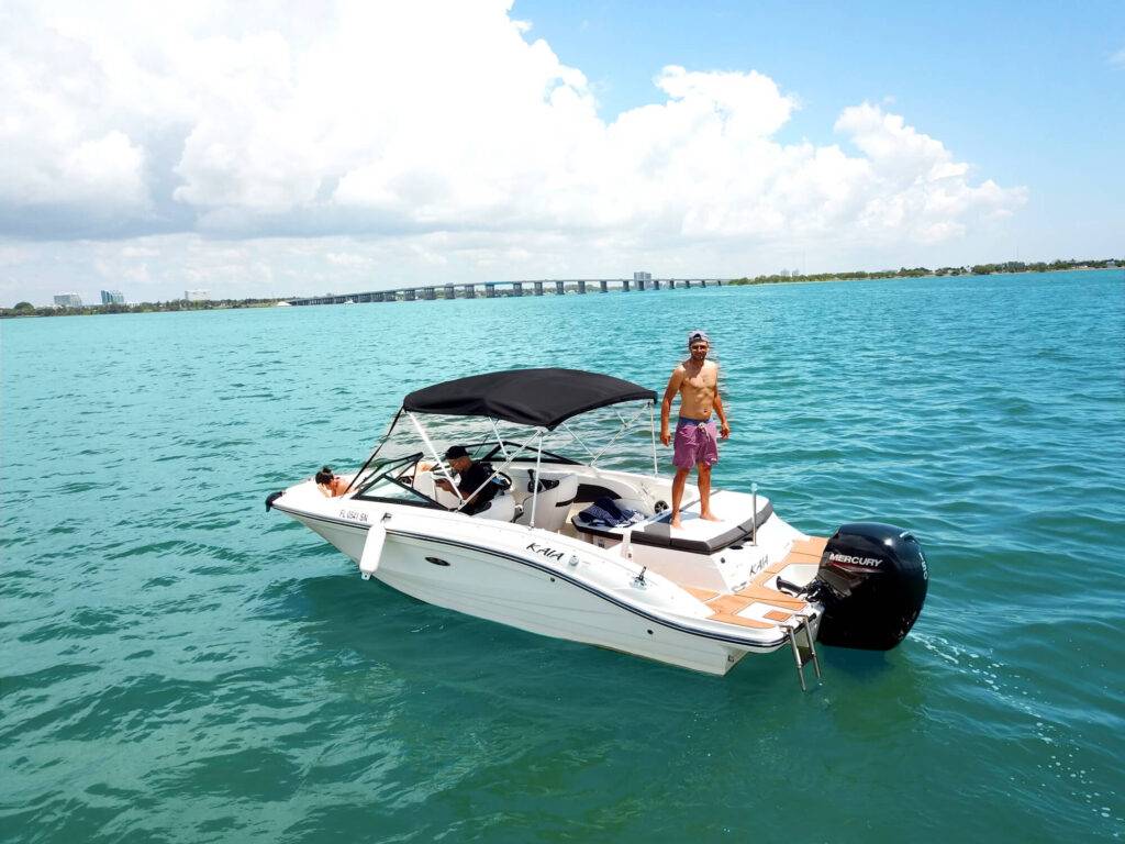 21ft SeaRay SPX Yacht Rental Miami 🚤 | Luxury Family & Small Group Charter 1 %Miami Yacht Rentals%