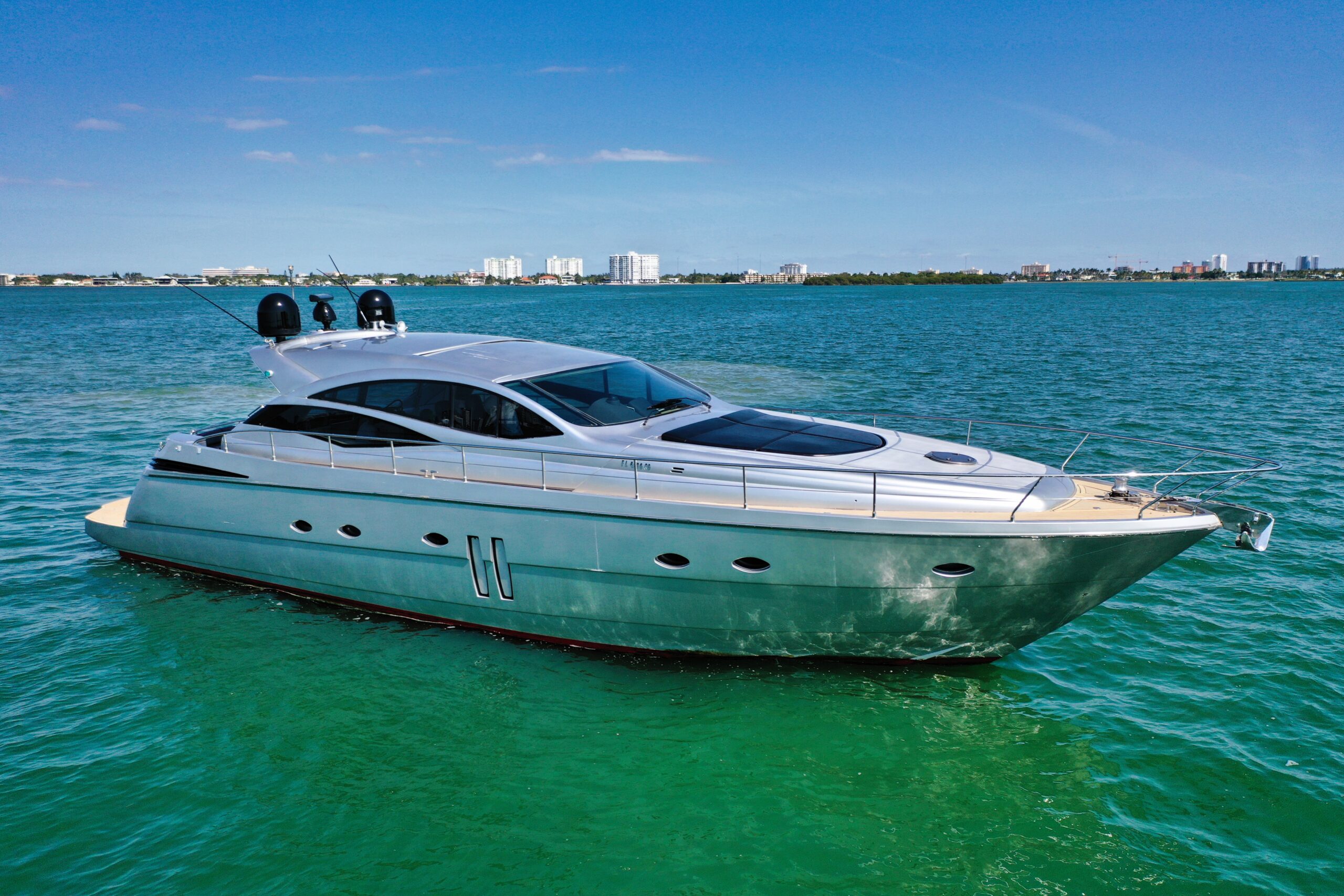 Miami Yacht Deals 18 62ft Azimut