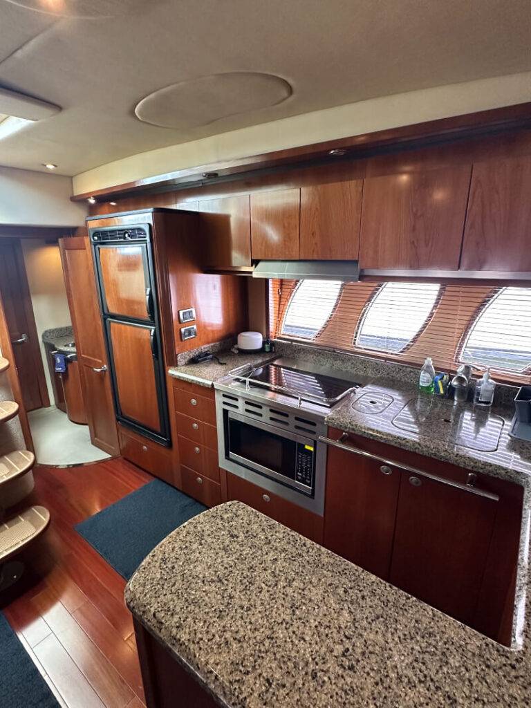 52ft Sea Ray Alquiler de Yates Miami | Carta Privada con Capitán 🚤 3 %MAlquiler de yates en Miami%