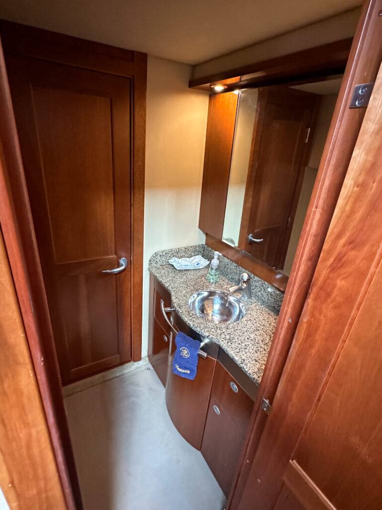 52ft Sea Ray Alquiler de Yates Miami | Carta Privada con Capitán 🚤 6 %MAlquiler de yates en Miami%