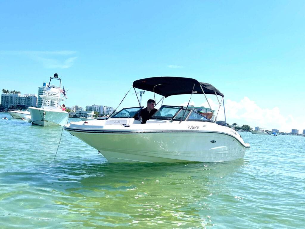 21ft SeaRay SPX Yacht Rental Miami 🚤 | Luxury Family & Small Group Charter 2 %Miami Yacht Rentals%