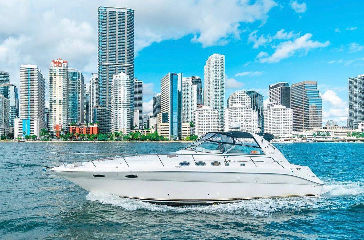 42ft SeaRay DOUBLE SUGAR | Miami Yacht 1 %Miami Yacht Rentals%