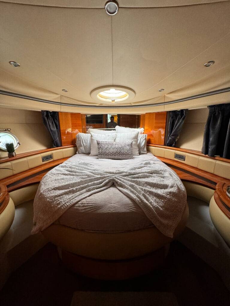 50ft Azimut “Good Vibes” Yacht Rental Miami 🥂 | Party Charter 2 %Miami Yacht Rentals%