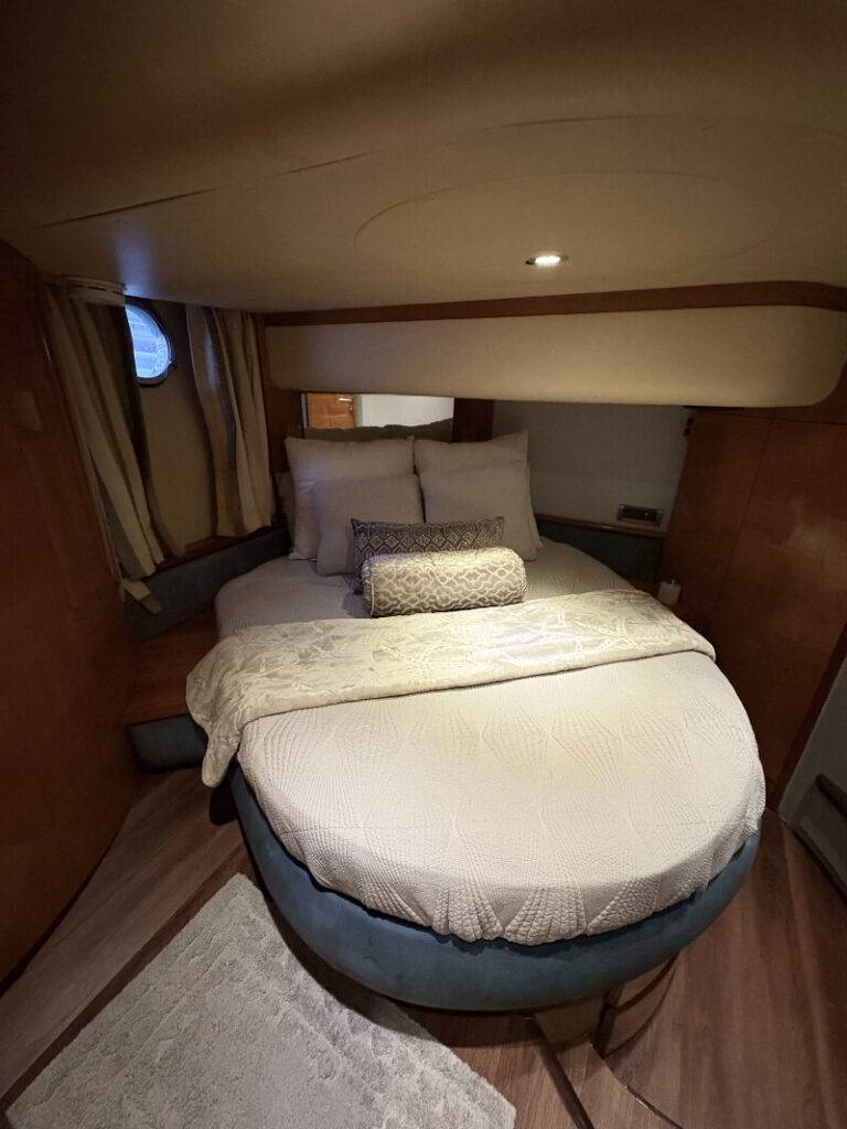 50ft Azimut “Good Vibes” Yacht Rental Miami 🥂 | Party Charter 6 %Miami Yacht Rentals%