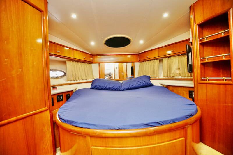 50ft Dominator Sport Sedan Yacht Rental Miami 🚤 | Luxury Charter 6 %Miami Yacht Rentals%