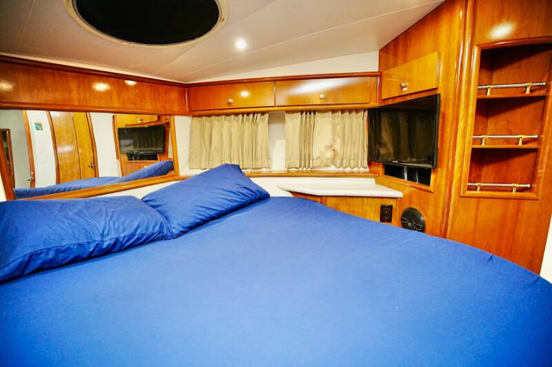 50ft Dominator Sport Sedan Yacht Rental Miami 🚤 | Luxury Charter 7 %Miami Yacht Rentals%