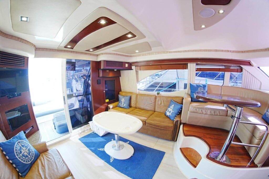 50ft SeaRay “Rose” Yacht Rental Miami 🌴 | Private Charter with Captain & Crew 4 %Miami Yacht Rentals%