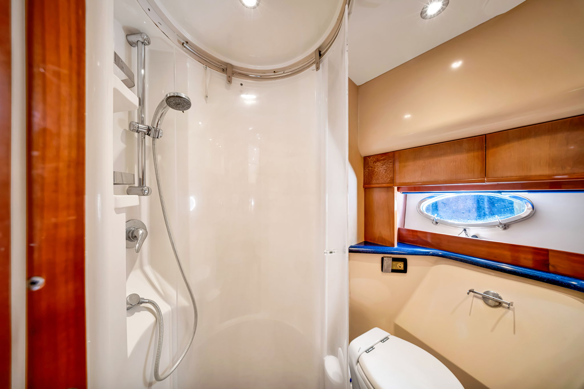 67FT AICON Green Hulk | Miami 22 %Miami Yacht Rentals%