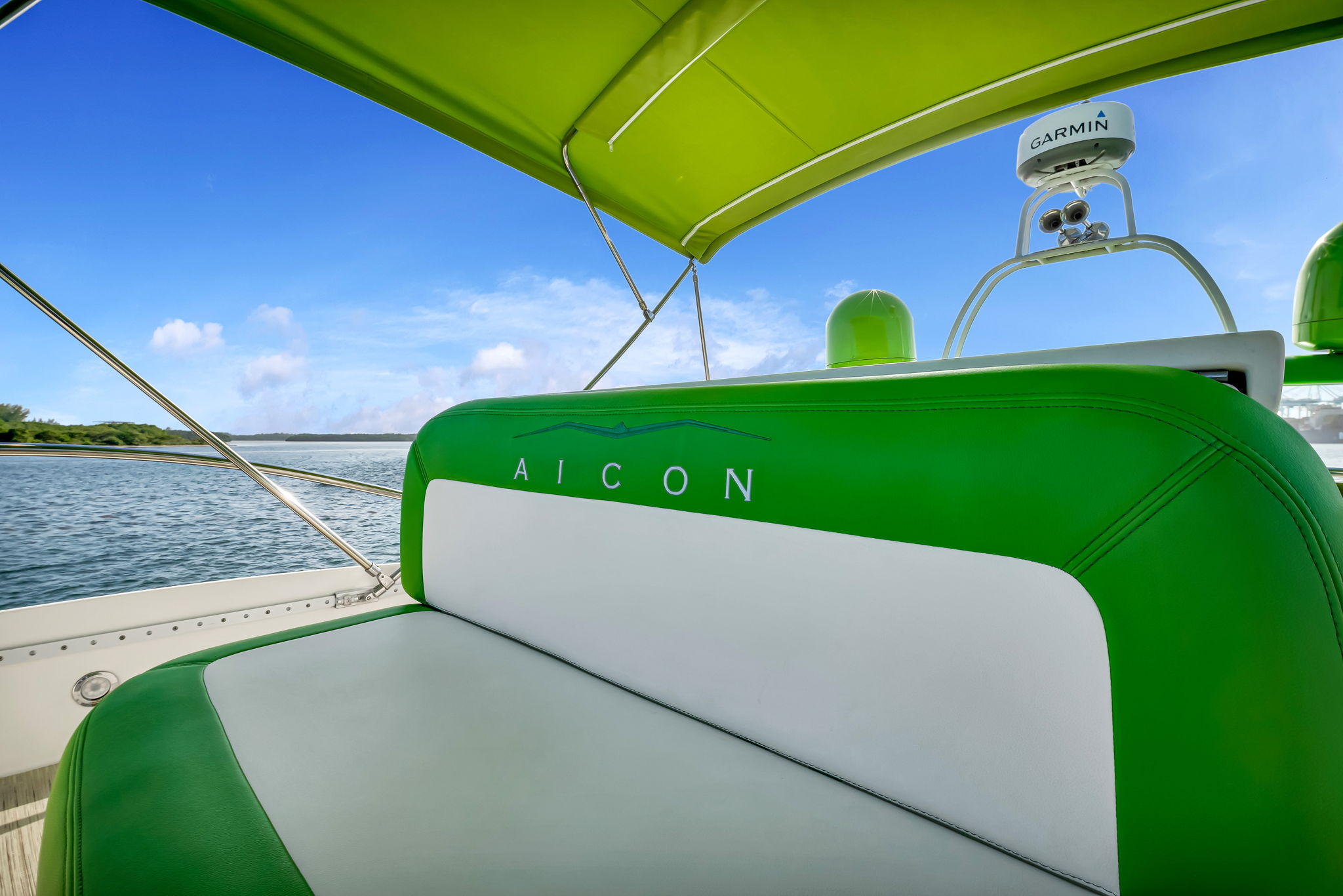 67FT AICON Green Hulk | Miami 7 %Miami Yacht Rentals%