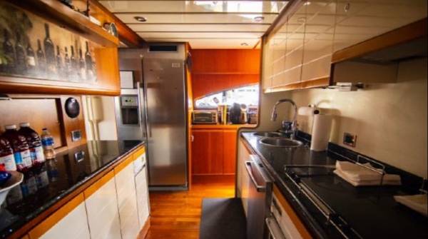 100ft Ferretti "Paladin" - Alquiler de Yates de Lujo | Miami Beach 1 %MAlquiler de yates en Miami%