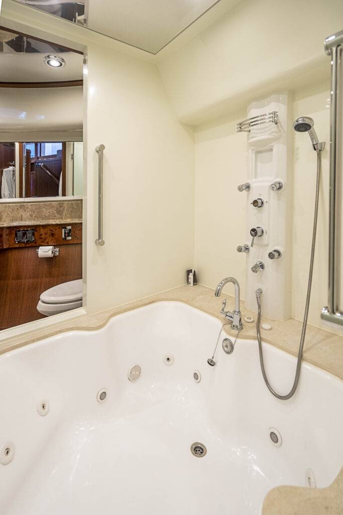 103ft Johnson – Luxury Yacht Charter | Miami Beach 23 %Miami Yacht Rentals%