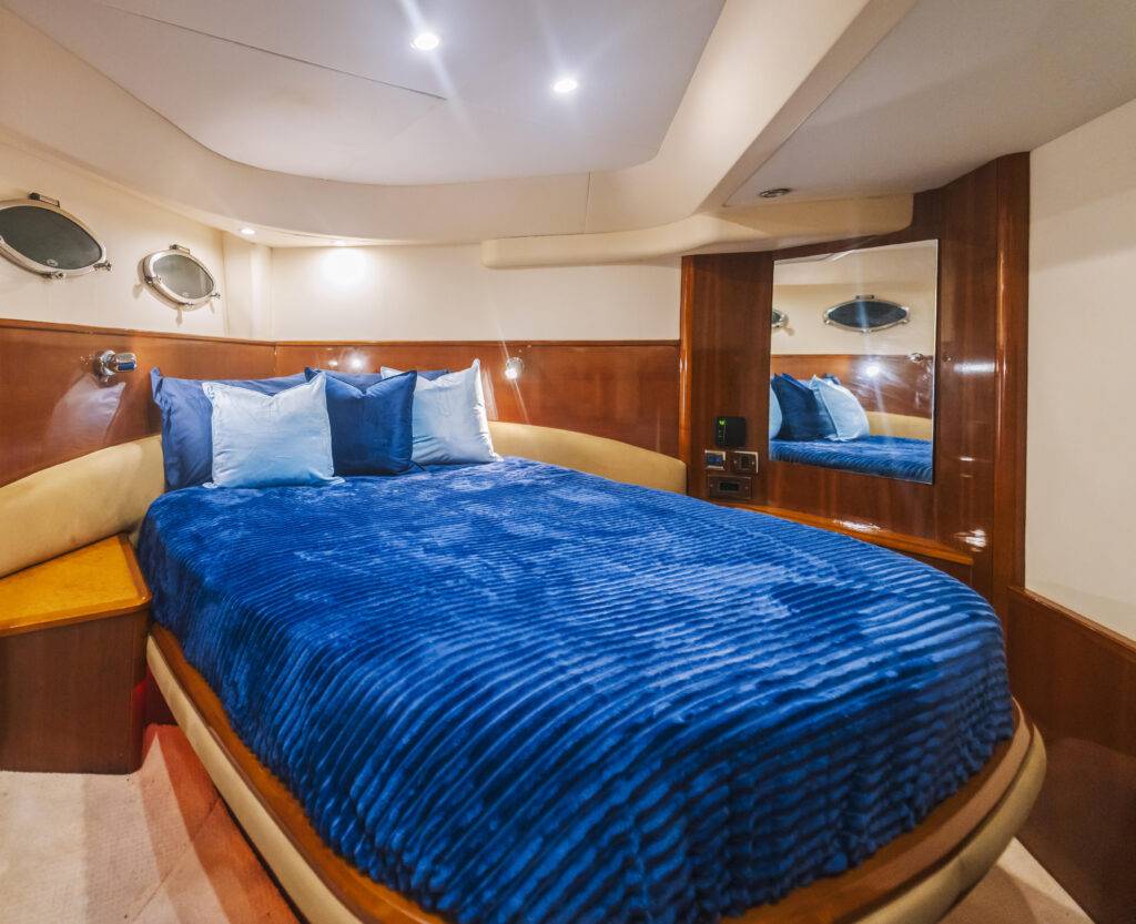 62ft Princess Luxury Yacht Charter | Bayside Miami ✨ 3 %MAlquiler de yates en Miami%