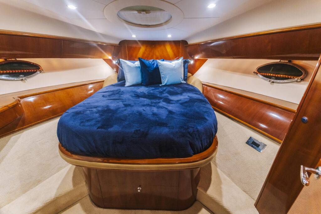 62ft Princess Luxury Yacht Charter | Bayside Miami ✨ 4 %MAlquiler de yates en Miami%