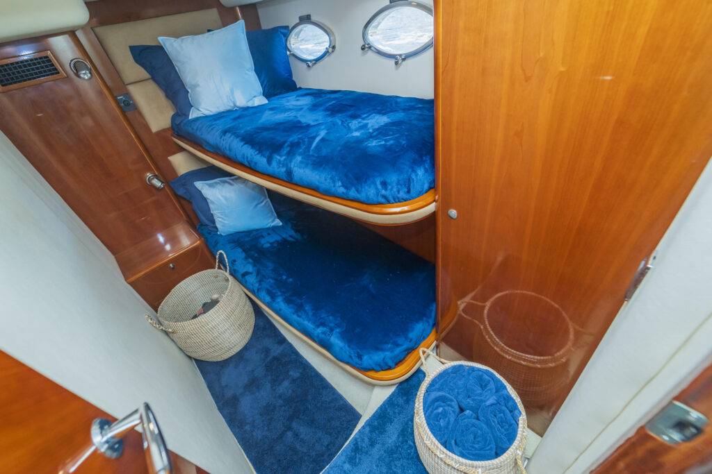 62ft Princess Luxury Yacht Charter | Bayside Miami ✨ 5 %MAlquiler de yates en Miami%