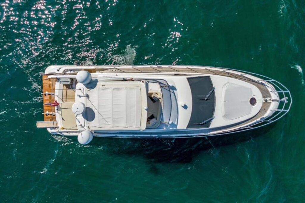 60ft Azimut Alquiler de yates de lujo | Miami River 🌴 2 %MAlquiler de yates en Miami%