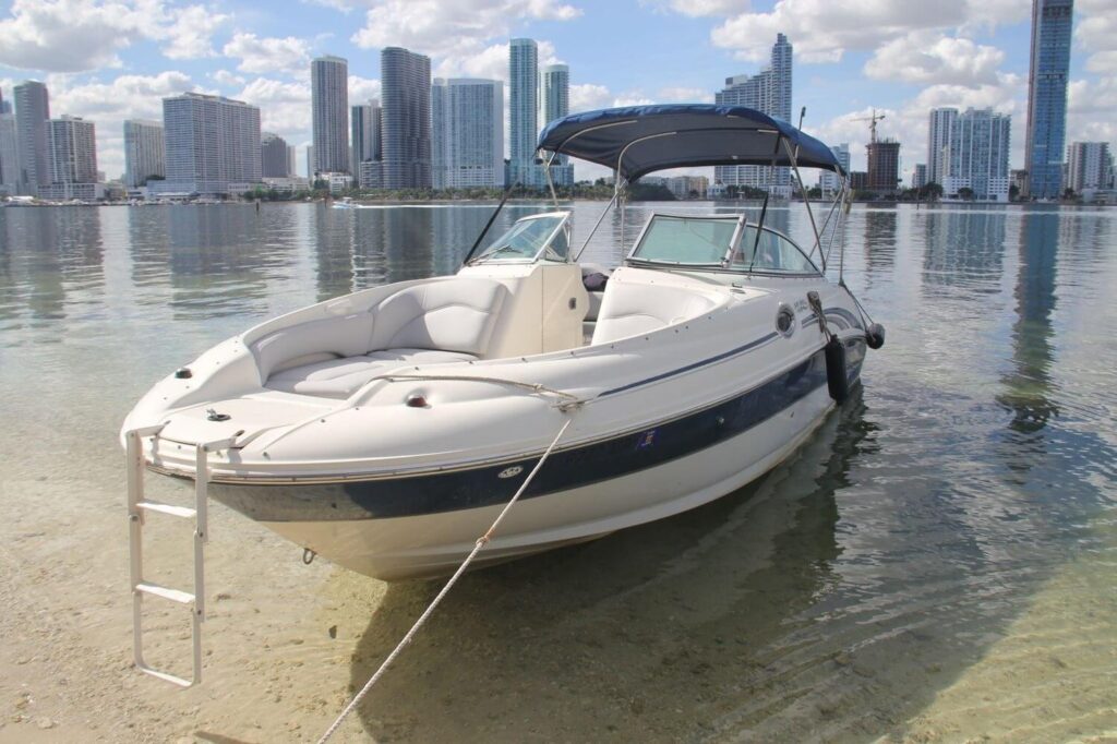 %MAlquiler de yates en Miami%