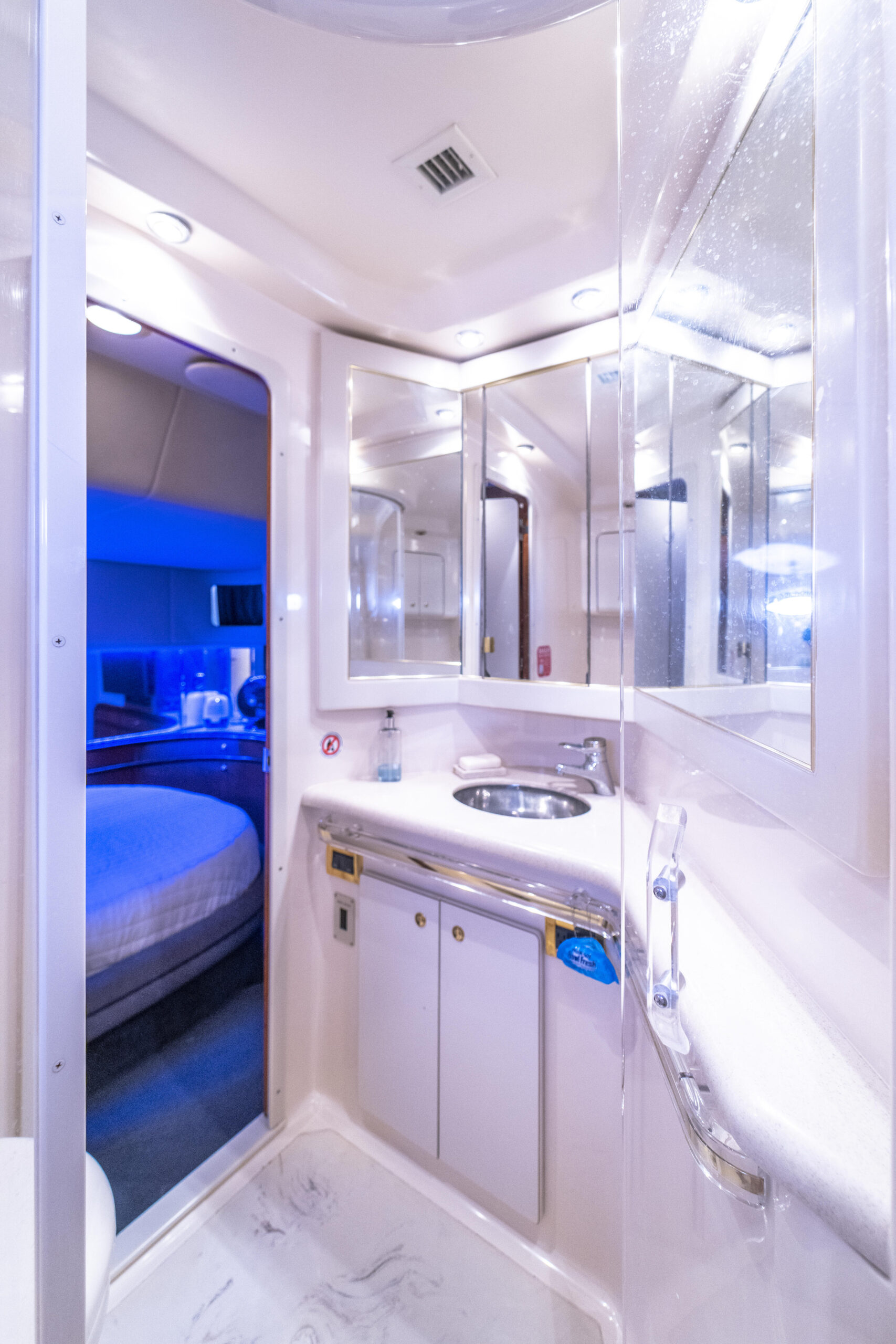 60ft SeaRay - Alquiler Barcos De Lujo | Miami River 19 %MAlquiler de yates en Miami%